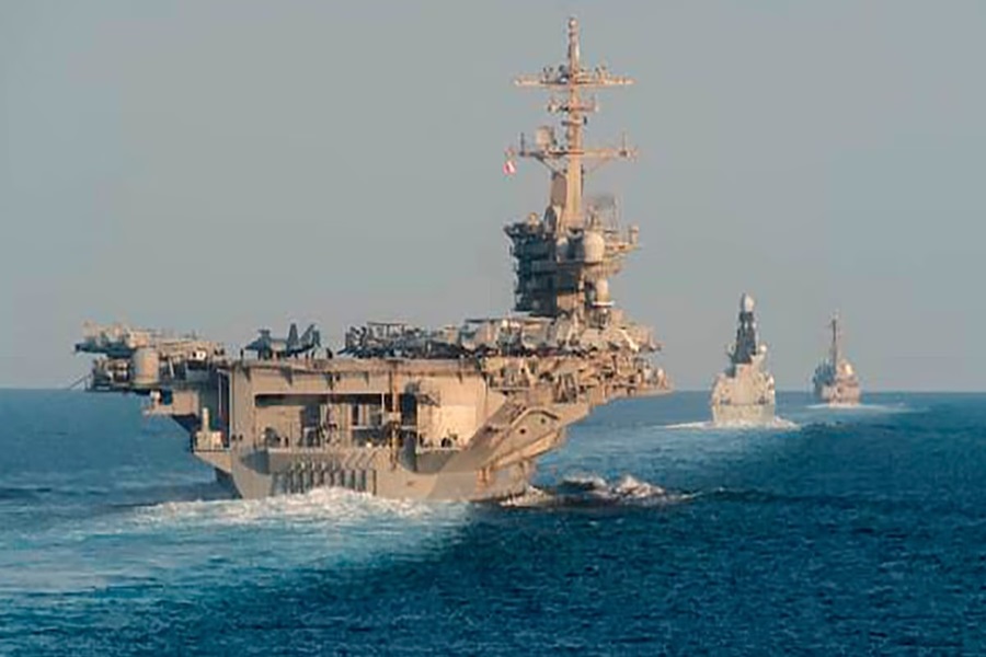 El Portaaviones USS ABRAHAM LINCOLN