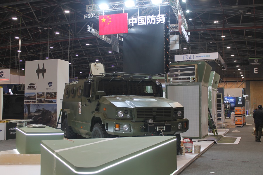  Foto Exclusiva de www.fuerzasmilitares.org - CS/VP11 en Expodefensa 2025
