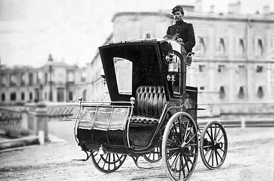 Este hombre creó el primer coche eléctrico de Rusia en 1899 