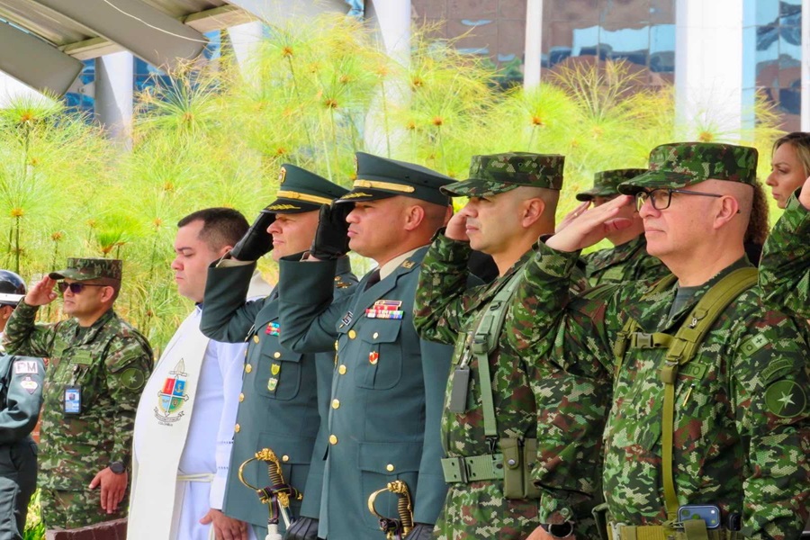 Ceremonia Militar en Escuela de Infantería