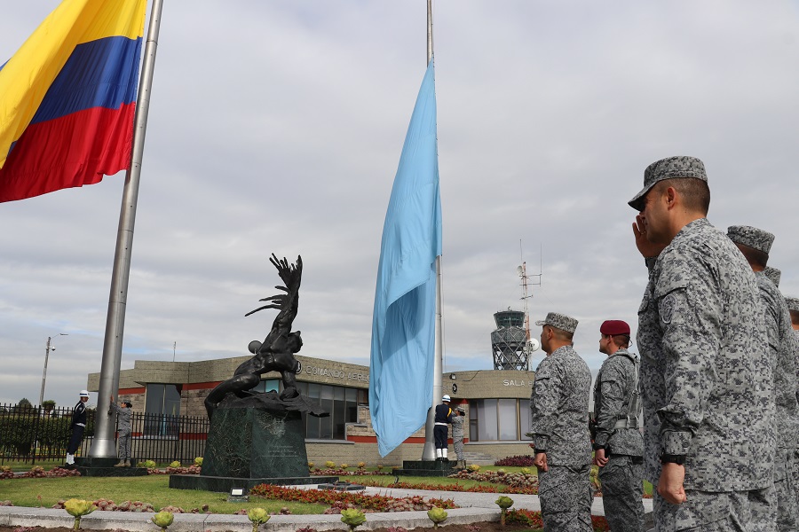 Militares y civiles conmemoraron el Día Nacional de los Derechos Humanos