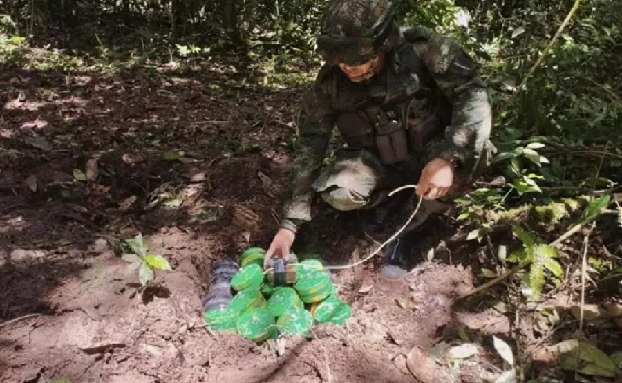 Destruido depósito ilegal con más de 50 minas antipersonales del GAO Estado Mayor Central