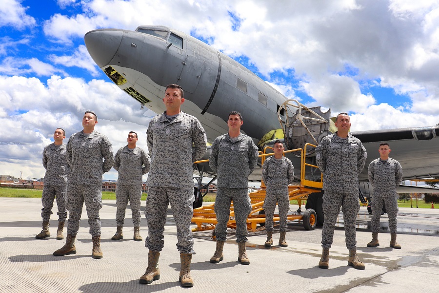 Misión crucial: El rol esencial de los técnicos de la Fuerza Aeroespacial Colombiana
