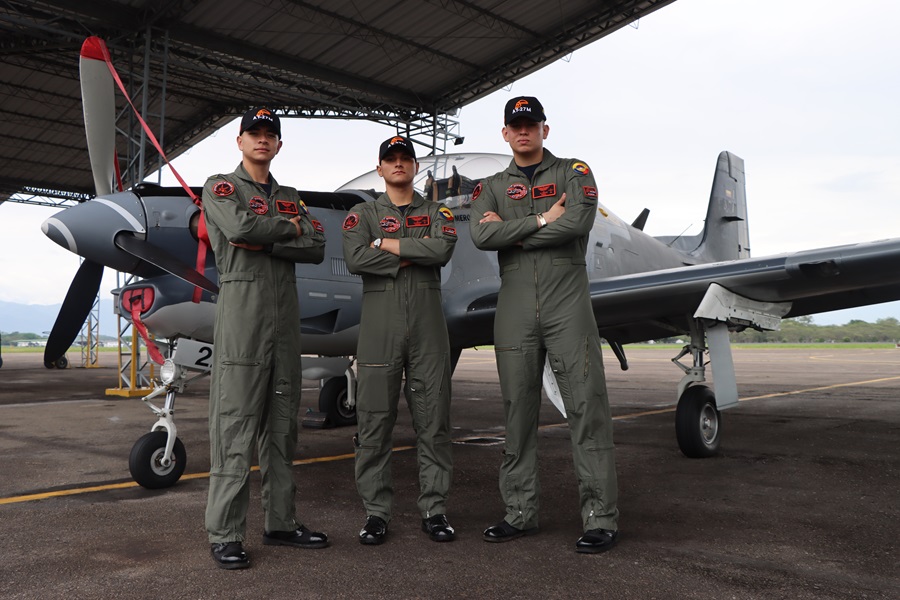 Santiago Peña, José Julián Pérez y Carlos Leiva