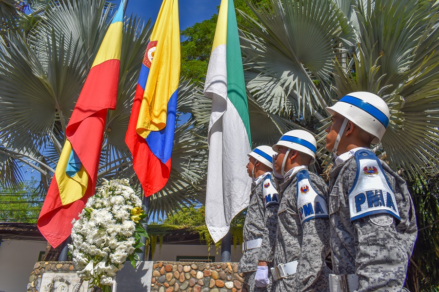 Homenaje en el CACOM 1