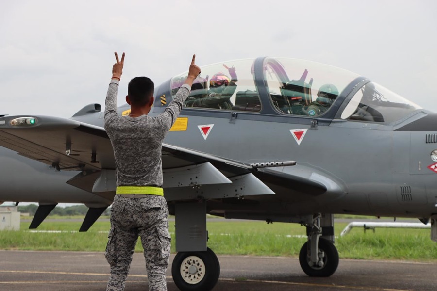 Despliegue del T-27 Tucano